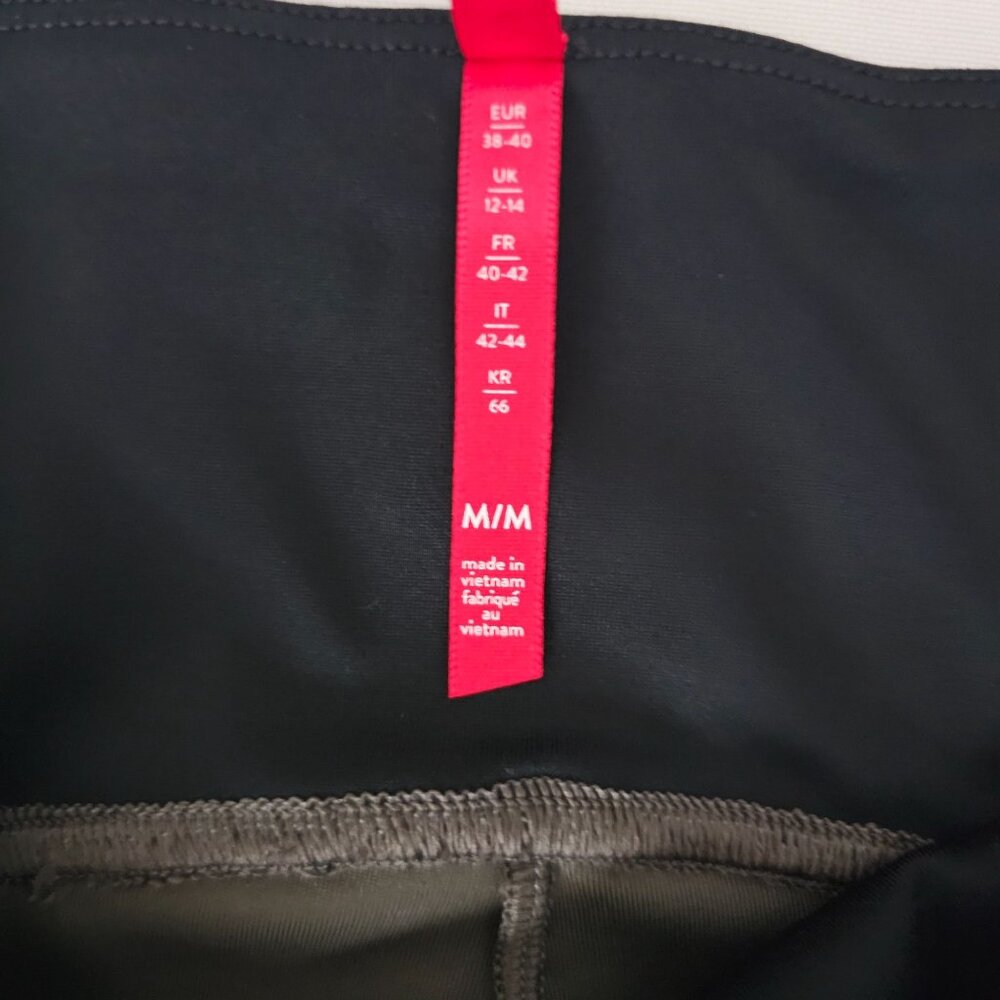 SPANX Women's Black Faux Leather High Waist Contoured Moto Leggings Size M/M - Picture 8 of 10